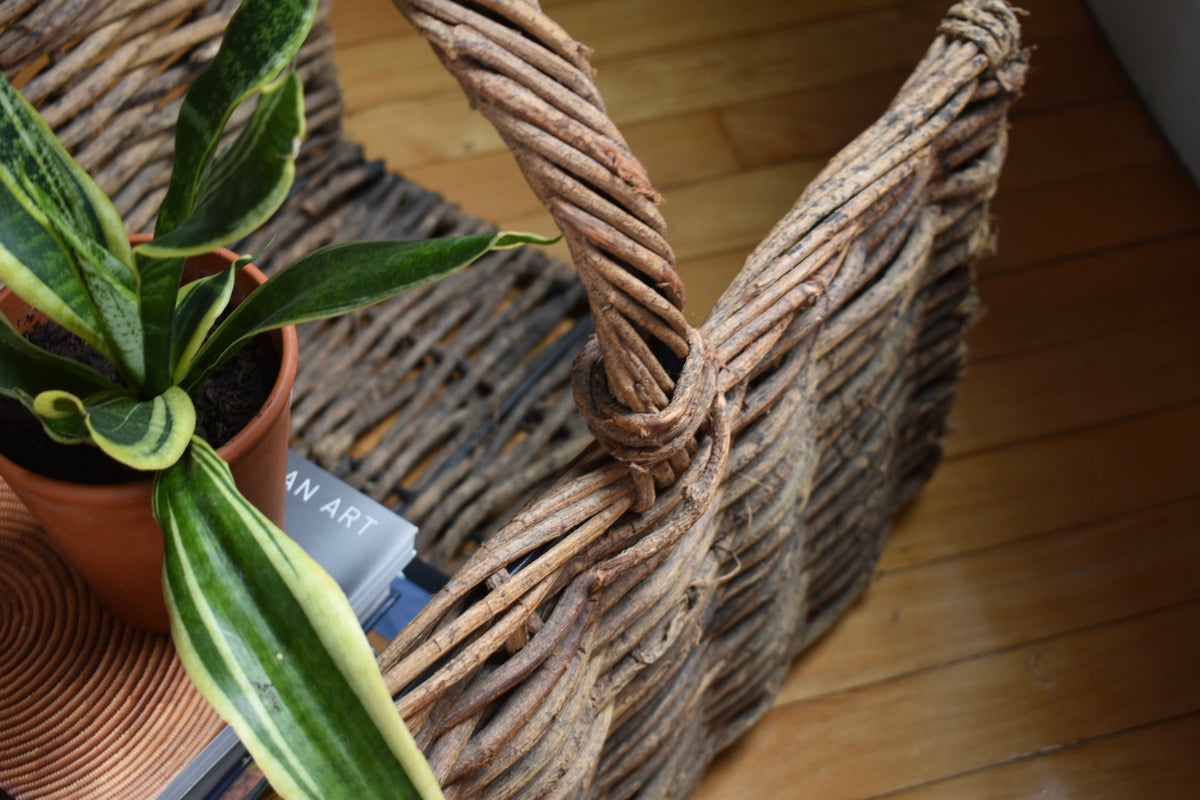 Grapevine Ambiance Basket